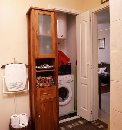 Gdje staviti perilicu rublja? Vrijedi li montirati perilicu iza vrata?