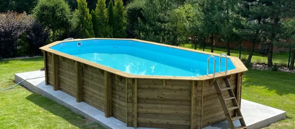 Záhradný bazén - prečo si nevybrať ten z dreva? Ako zostaviť a používať takýto bazén?